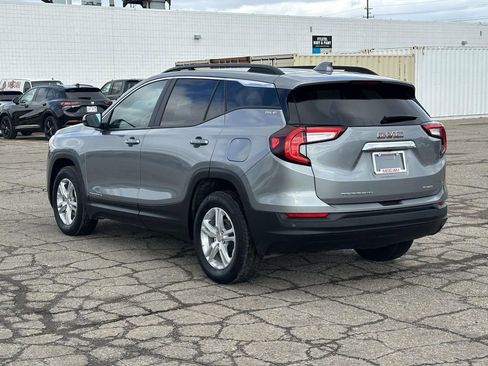 Certified 2023 GMC Terrain SLE w/ Driver Convenience Package image 6