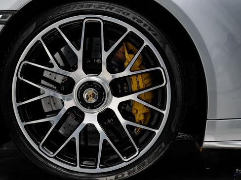 Used 2015 Porsche 911 Turbo S image 84