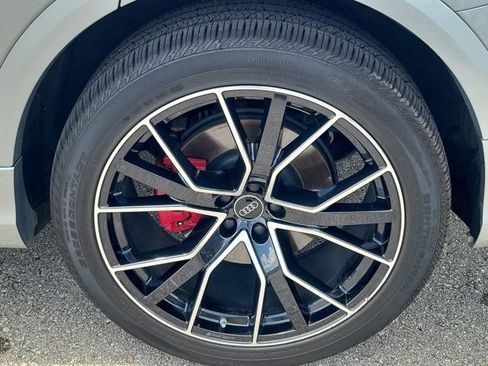 Certified 2023 Audi Q8 Prestige AWD/4WD image 10