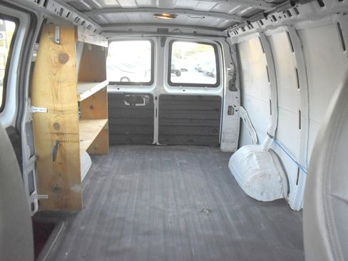 Used 2012 Chevrolet Express 1500 image 13