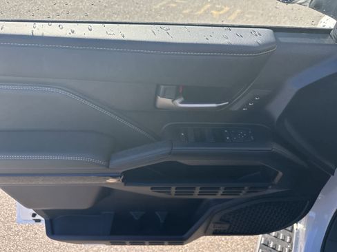 New 2026 Toyota 4Runner Limited image 25