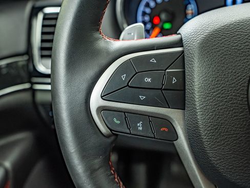Used 2019 Jeep Grand Cherokee Trailhawk AWD/4WD image 22