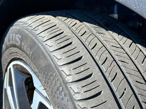 Used 2023 Kia Forte LXS image 12