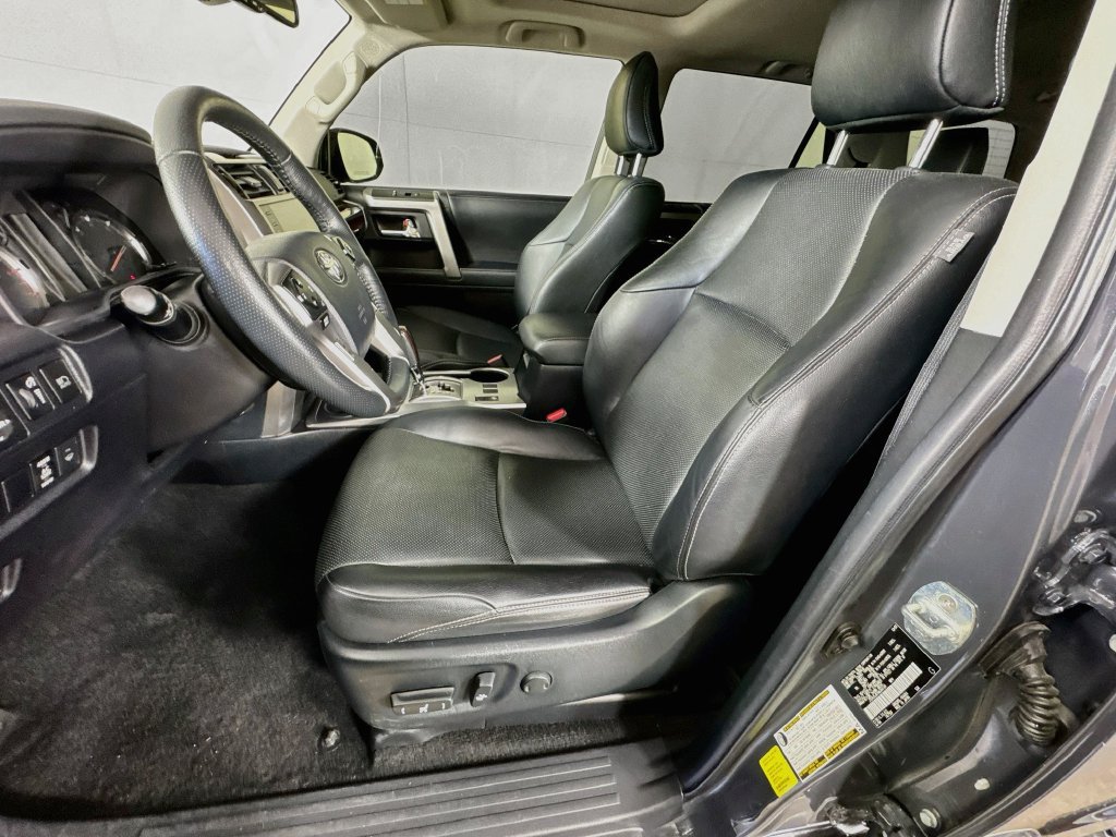 Used 2024 Toyota 4Runner Limited AWD/4WD image 25