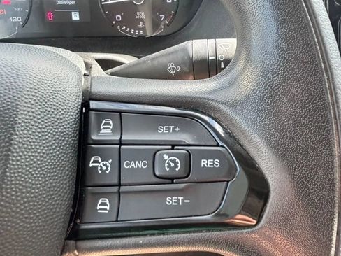 Used 2024 RAM ProMaster 2500 w/ Convenience Group FWD image 17