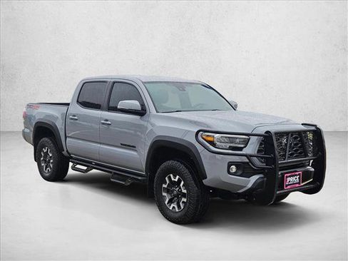 Used 2021 Toyota Tacoma TRD Off-Road image 3