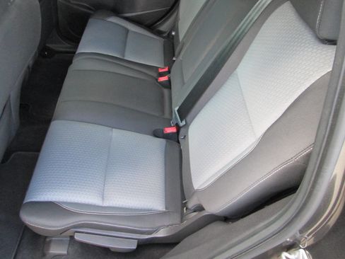 Used 2017 Ford Escape SE image 22