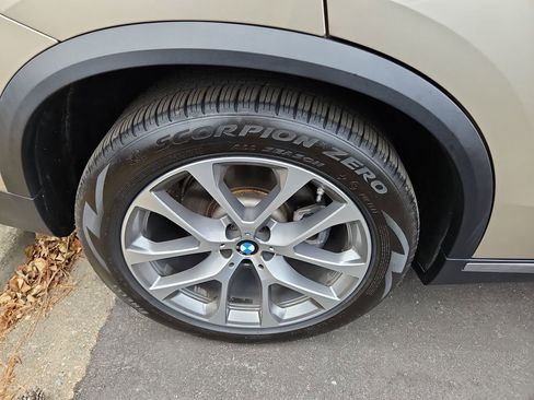 Used 2019 BMW X5 xDrive40i w/ Luxury Seating Package image 6