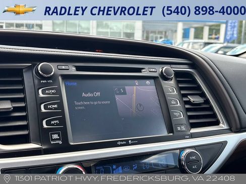 Used 2015 Toyota Highlander Limited AWD/4WD image 8