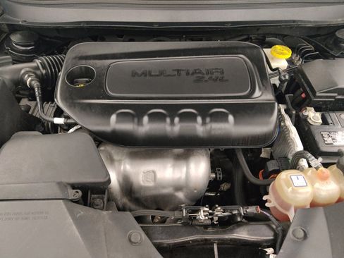 Used 2019 Jeep Cherokee Limited FWD image 30