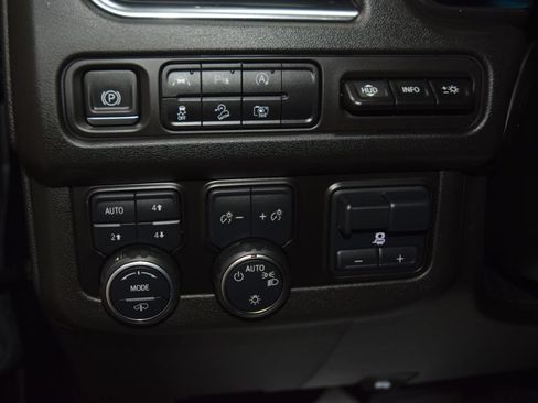 Used 2023 Chevrolet Tahoe High Country AWD/4WD image 36