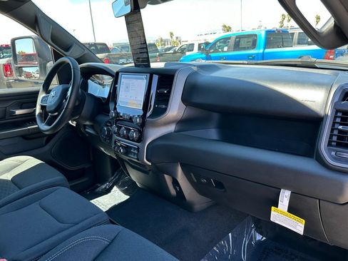 New 2026 RAM 1500 Warlock AWD/4WD image 13
