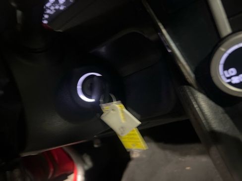 Used 2012 Toyota Camry SE image 28