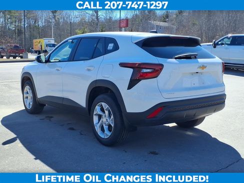 New 2026 Chevrolet Trax LS w/ LS Convenience Package image 7