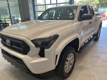 New 2025 Toyota Tacoma SR