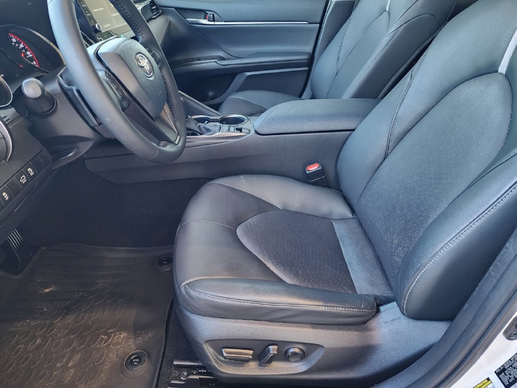 Used 2023 Toyota Camry XSE FWD image 24