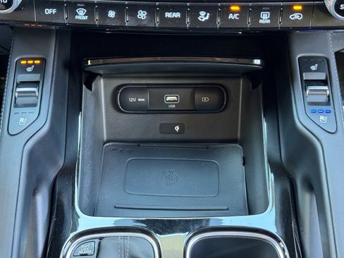 Used 2022 Kia Telluride EX w/ EX Premium Package AWD/4WD image 29