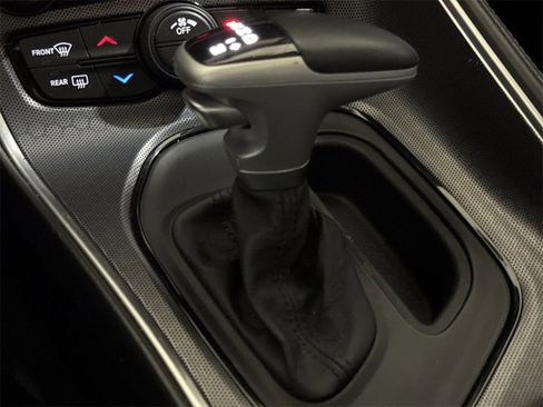 Used 2015 Dodge Challenger SXT Plus image 18