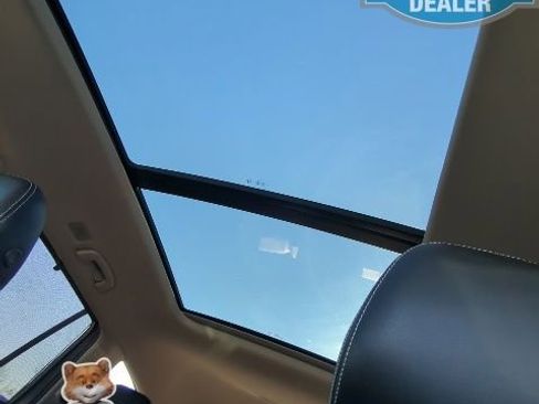 Used 2024 Volkswagen Atlas SE image 10