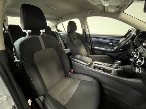 Used 2022 Nissan Sentra SV FWD image 9