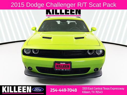 Used 2015 Dodge Challenger R/T Scat Pack w/ Scat Pack Appearance Package RWD image 2