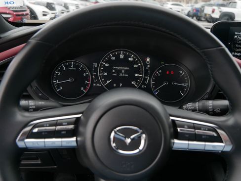 Used 2021 MAZDA MAZDA3 s image 25