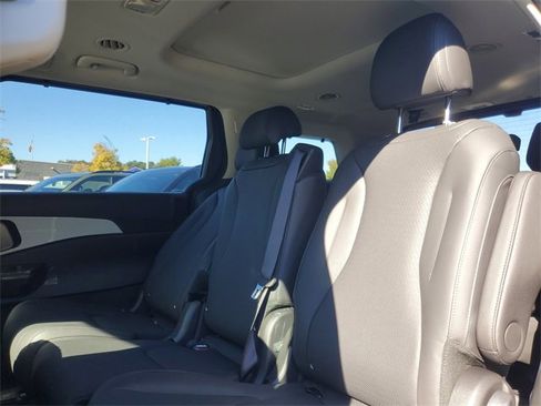 New 2026 Kia Carnival SX Prestige image 8