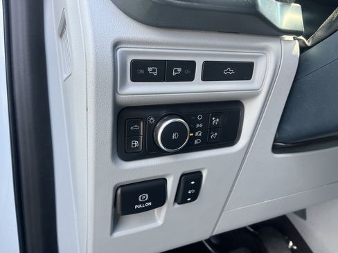 Used 2021 Ford F150 Limited AWD/4WD image 19