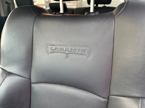 Used 2015 RAM 1500 Laramie w/ Convenience Group image 14