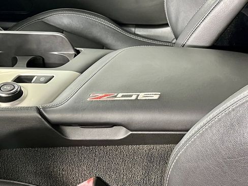 Used 2016 Chevrolet Corvette Z06 w/ Z07 Performance Package image 37