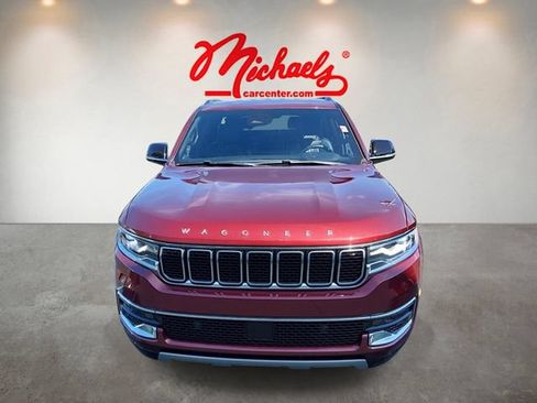 Used 2024 Jeep Wagoneer Series II w/ Flexible Seating Group AWD/4WD image 2