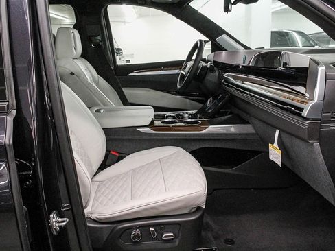 New 2026 Cadillac Escalade ESV Platinum Sport image 20