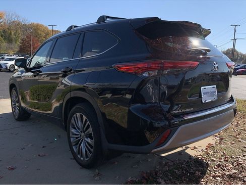 Used 2020 Toyota Highlander Limited Platinum image 40