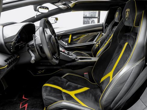 Used 2017 Lamborghini Aventador LP 750-4 Superveloce AWD/4WD image 8