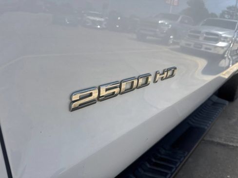 Used 2017 Chevrolet Silverado 2500 W/T RWD image 4