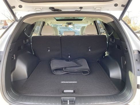 Used 2024 Hyundai Tucson Limited image 28