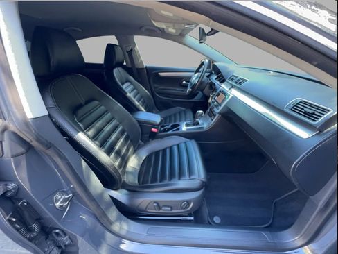 Used 2012 Volkswagen CC Lux Limited FWD image 40