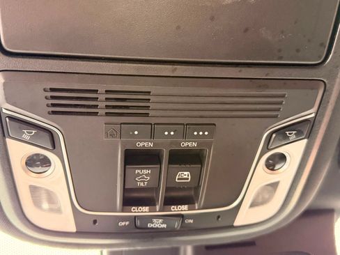 Used 2017 Honda Ridgeline Black Edition image 13