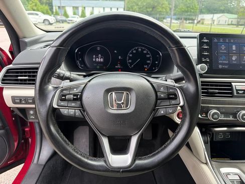 Used 2021 Honda Accord Touring image 15