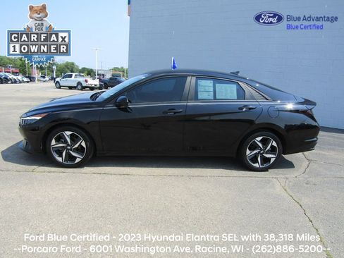 Used 2023 Hyundai Elantra SEL w/ Convenience Package FWD image 2