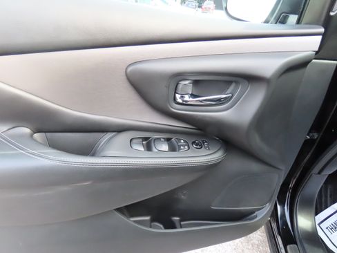 Used 2024 Nissan Murano SV w/ SV Midnight Edition Package image 24