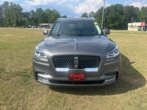 Used 2021 Lincoln Aviator Reserve w/ Equipment Group 208A AWD/4WD image 3