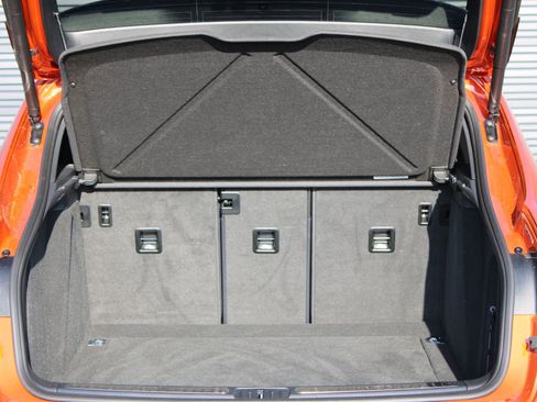 Used 2023 Porsche Macan image 23