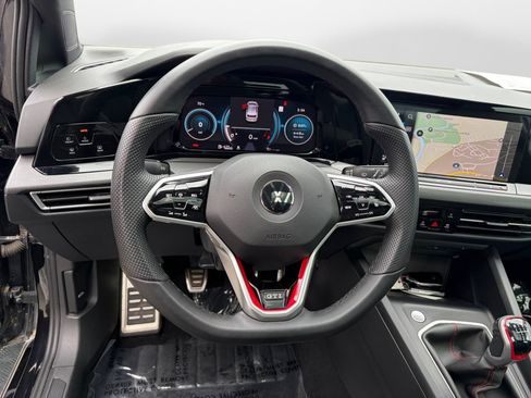 Used 2022 Volkswagen GTI SE FWD image 10