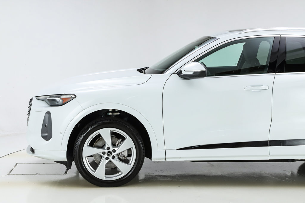 Used 2025 Audi Q5 Premium w/ Premium Plus AWD/4WD image 7