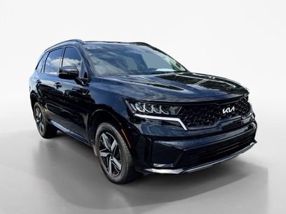 Used 2023 Kia Sorento S w/ Panoramic Sunroof Package