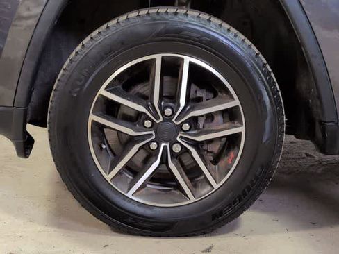 Used 2020 Jeep Grand Cherokee Trailhawk w/ Trailhawk Luxury Group image 14