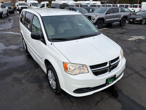 Used 2015 Dodge Grand Caravan SE w/ Quick Order Package 29E SE image 7