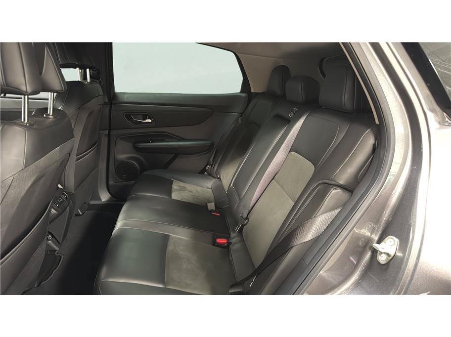 Used 2024 Nissan Ariya AWD image 20