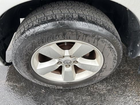 Used 2015 RAM 1500 Express image 9